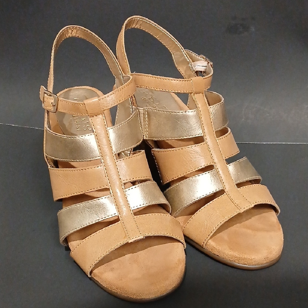 Areosoles Tan and Gold Strappy Heeled Sandals Sz 8.5